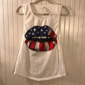 Sleeveless T-shirt